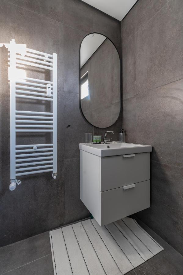 Industrial 2-Bdr Flat By The National Stadium Sofia Ngoại thất bức ảnh